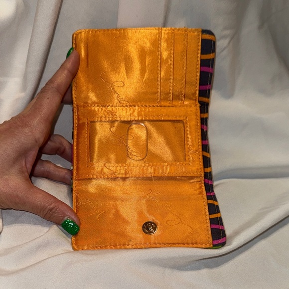 Vera Bradley Kiss-Lock Wallet - Pink Multi. - Picture 2 of 4